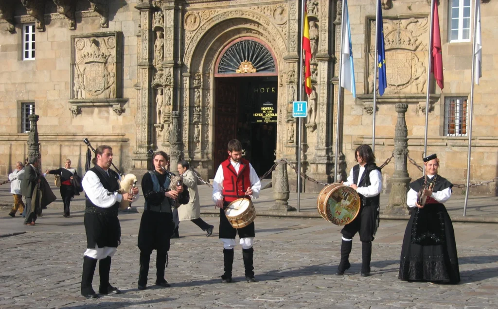 Peregrinación Camino de Santiago Peregrinando Juntos Peregrinaciones May Carabaño y Noé Pernía (1)
