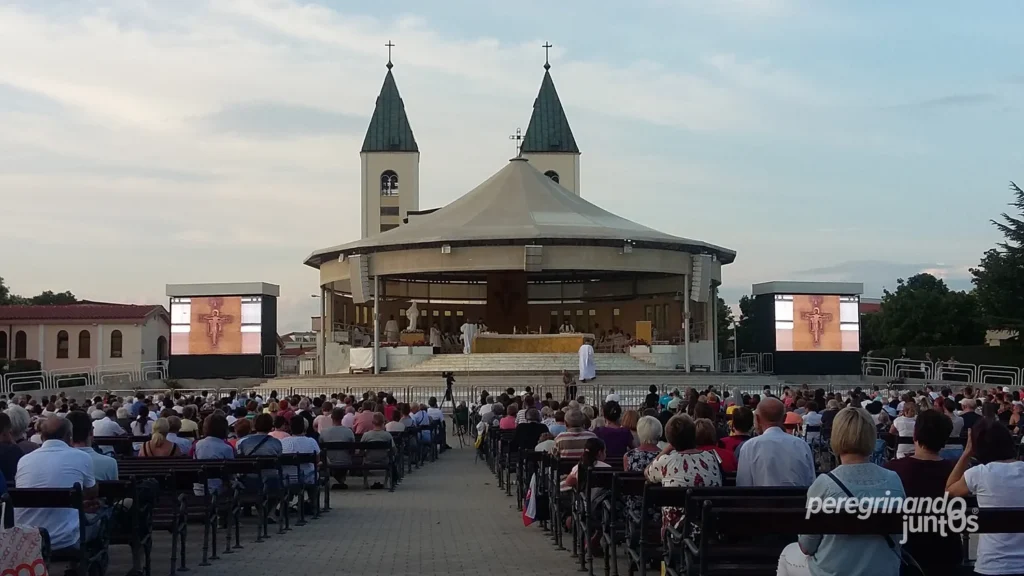 Peregrinación a Medjugorje Peregrinando Juntos Peregrinaciones May Carabaño y Noé Pernía (1)